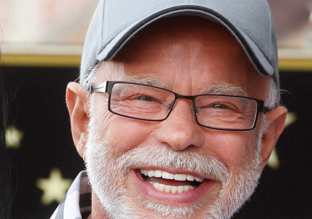 Jim Bakker, minister who built a televangelism empire and lost it from sex and money scandals, dies at 86