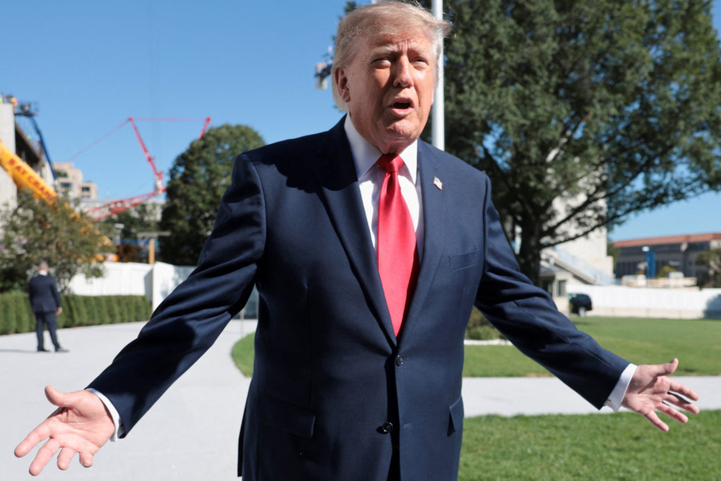 WATCH LIVE: Trump announces manufacturing site for submarine components in Baltimore