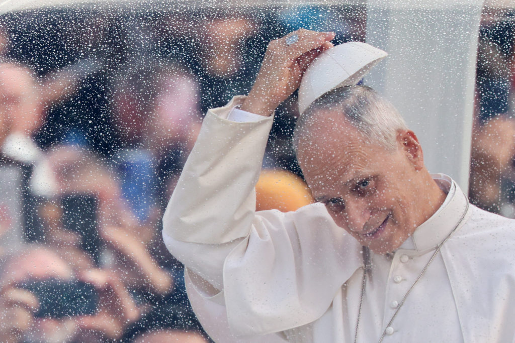 Pope Leo's tests show he needs no further treatment for lung cancer, his doctors say
