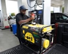 Gulf coast residents prepare ahead of Hurricane Isaias landfall – video