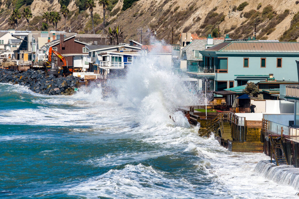A ‘super’ El Niño sets an ocean surface temp record as aid groups prepare for the worst