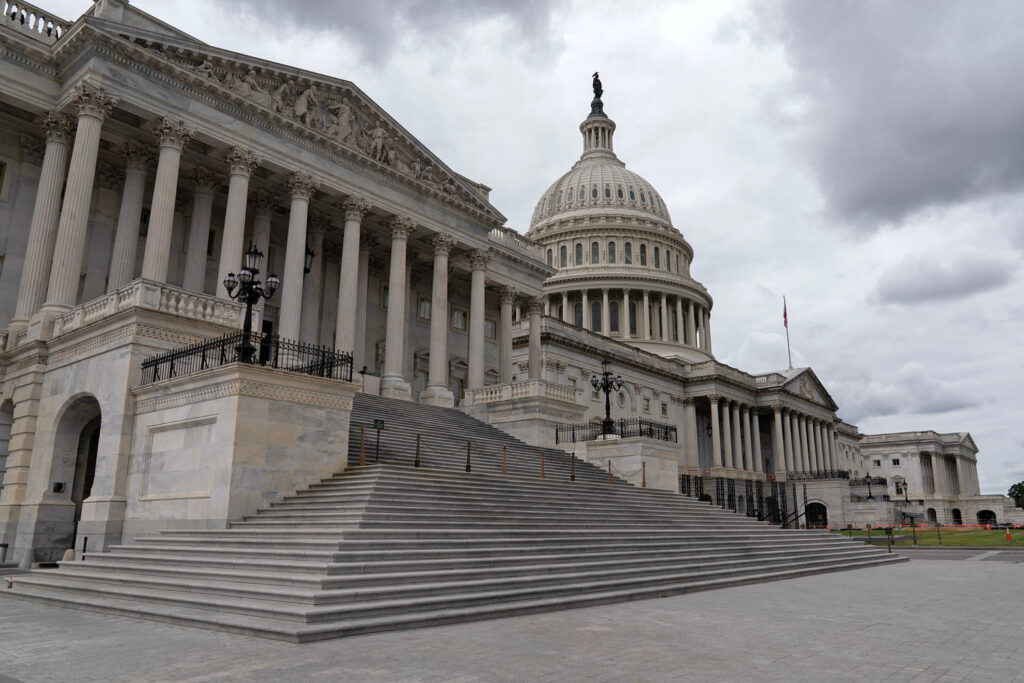 Federal authorities investigate suspicious mailings sent to congressional and secretary of state offices