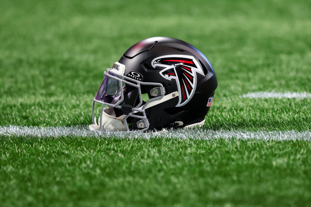 Atlanta Falcons show off eyebrow-raising retro image on social media