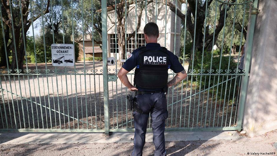 French police arrest 5 suspects over Renoir museum theft