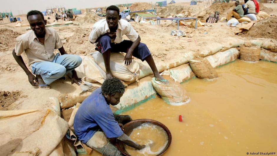 Air strikes kill dozens of gold miners on Sudan-Egypt border