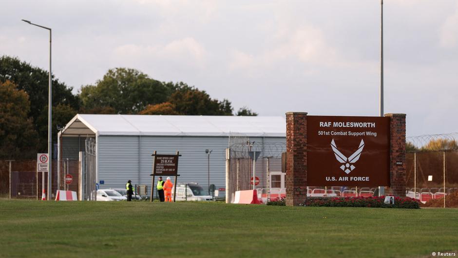 UK: Two Latvian men arrested for breaking into RAF base