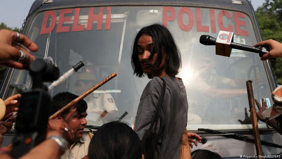 India's 'Cockroaches' to march again after protest crackdown