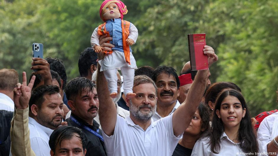 India opposition to huddle over tea after thousands march in their Delhi protest