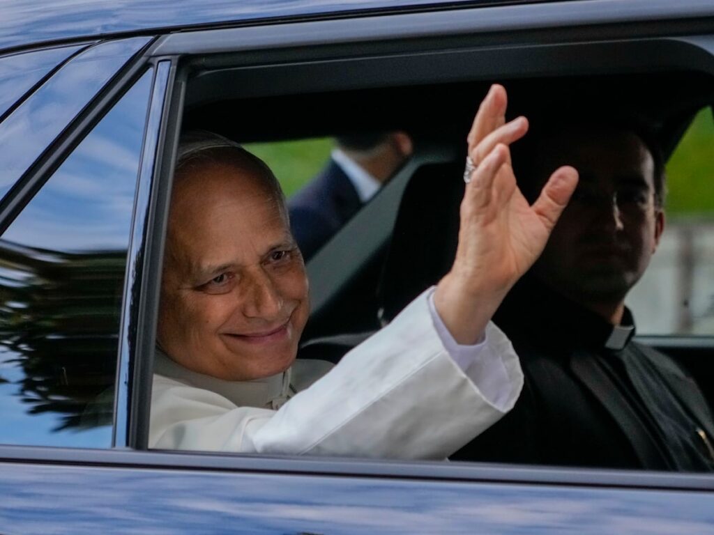 'No clinical reason' pope can’t travel to Latin America, Vatican media cites surgeon
