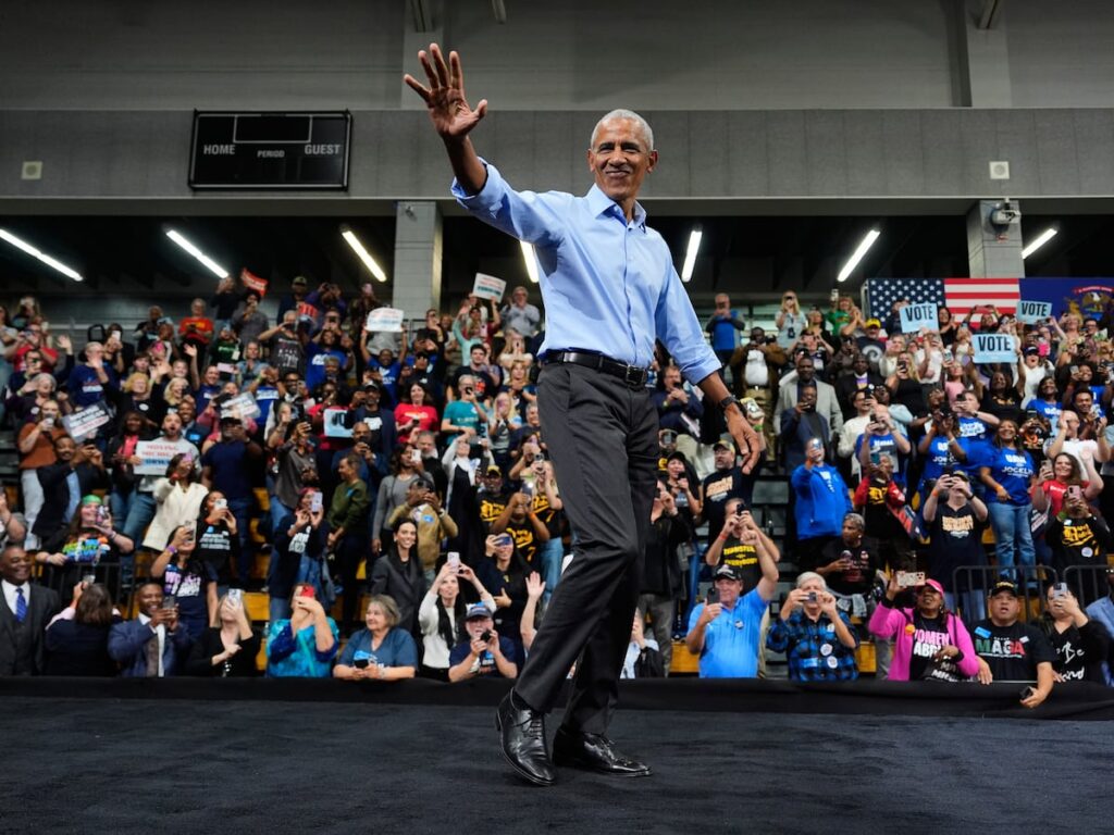 Obama, in Midwest, assails 'cruelty' and indecency from Trump and his allies in the midterm campaign