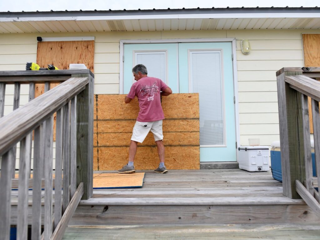 Isaias strengthens into a dangerous Category 3 hurricane on track toward the US Gulf Coast