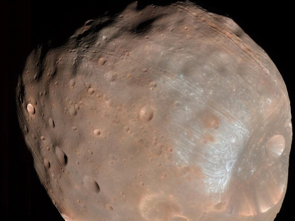 Japan launches spacecraft to mysterious moons of Mars in a bold mission to bring home soil samples
