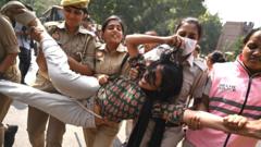 India's 'cockroach' protesters set to return despite police crackdown