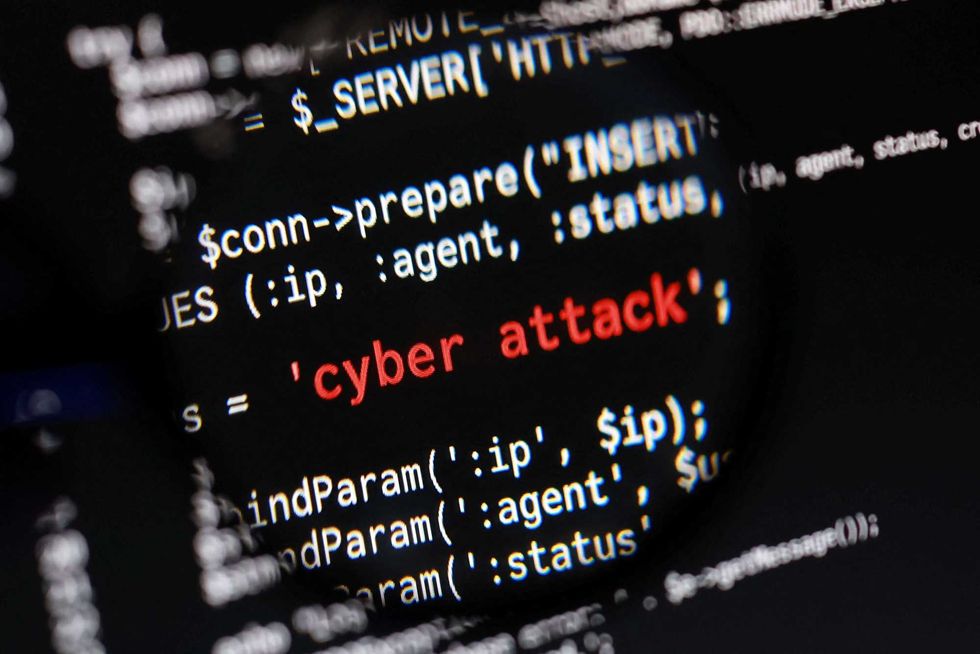 Mass ‘Black October’ panic as insiders suddenly whisper about possible internet lockdowns
