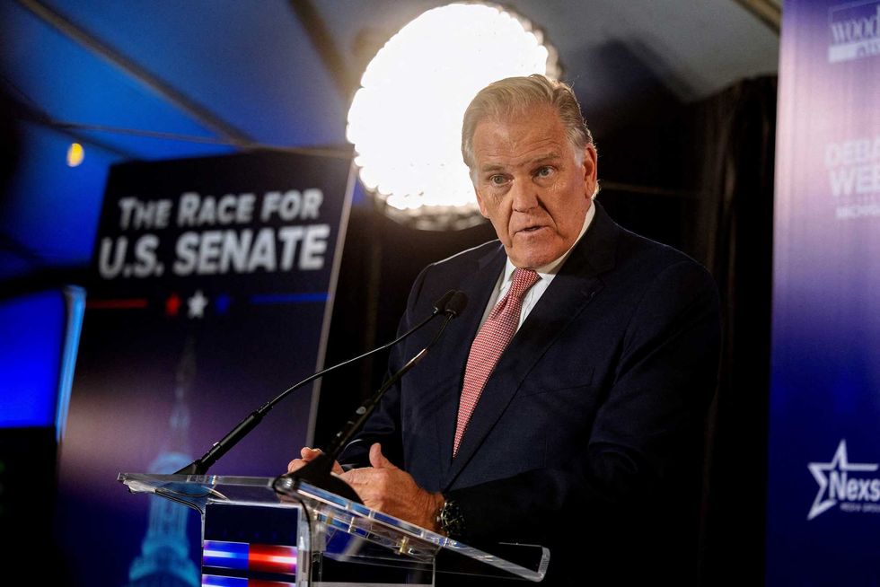'Yikes': Mike Rogers leaves Michigan rally crowd silent after revealing bizarre 'clue'