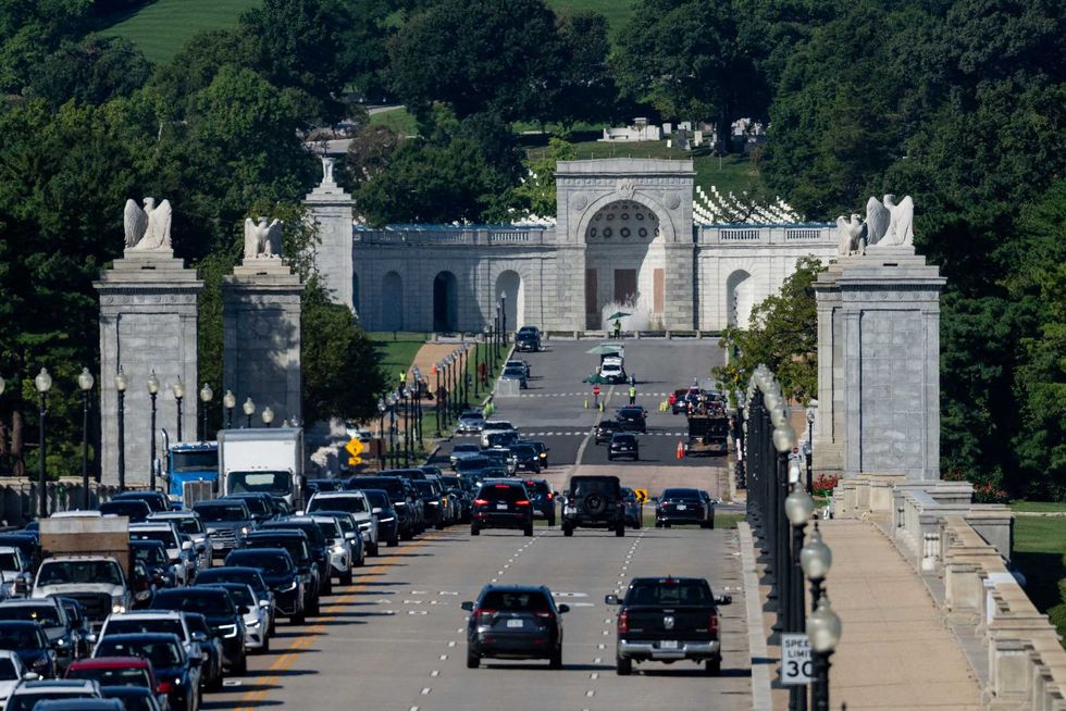 Trump’s final arch blueprints quietly torpedo his ‘top grade’ sales pitch: report