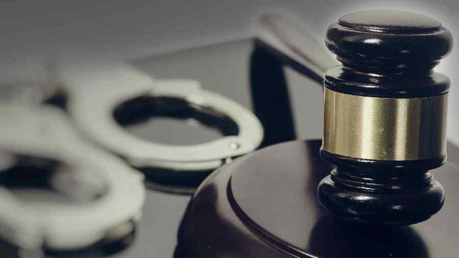 West Virginia woman admits to stealing $440,000 in COVID fraud scheme