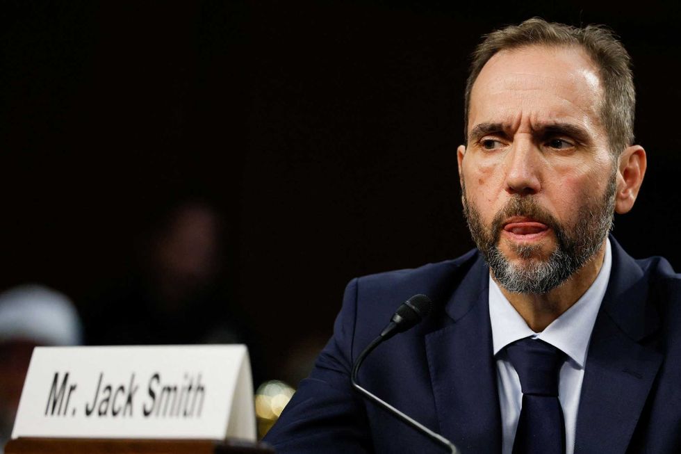Trump’s gambit to bury Jack Smith report past midterms about to collapse: ex-prosecutor
