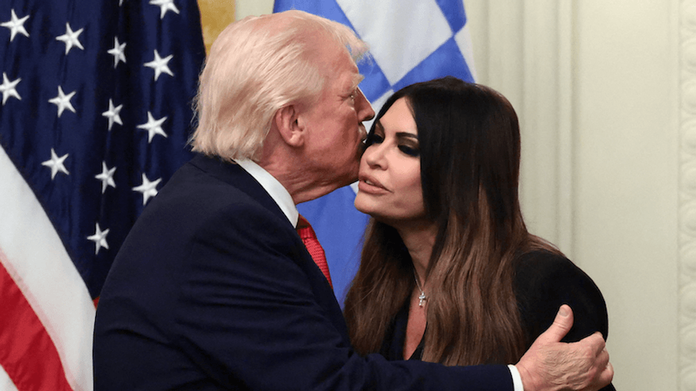 Erin Burnett smacks Trump with his own words as ambassador scandal 'spreading wider'