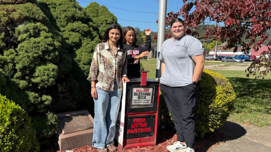 Bellaire High School students give back with new community blessing box