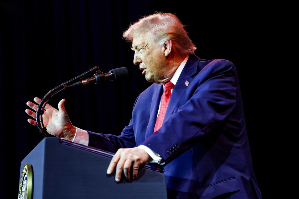 Trump privately infuriated by staffers' plot to profit off White House jobs: report