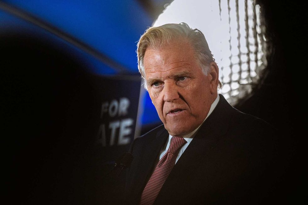 Stumbling Mike Rogers flails as NBC's Welker throws his own words back in his face
