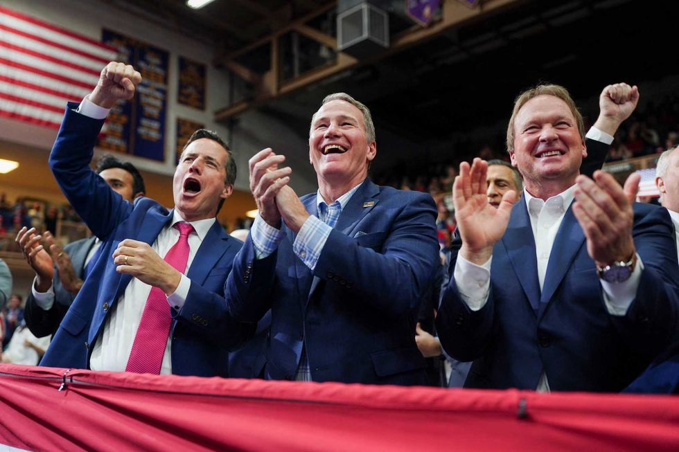 MAGA senator caves as Trump repeatedly ogles at his body: 'Don't want to let him down'