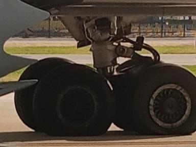 American Airlines flight blows tire while landing at Chicago O'Hare: FAA