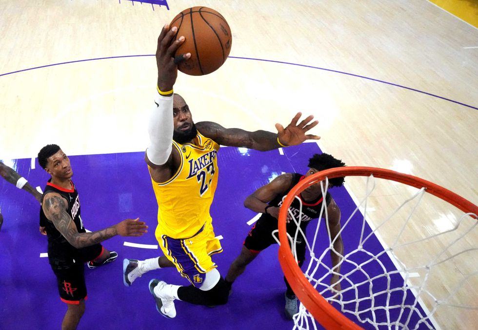 Trump takes shot at NBA legend in furious new attack: 'A total disgrace'