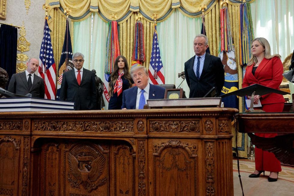 White House rolls the dice on most unpredictable weapon as GOP braces for a blue wave