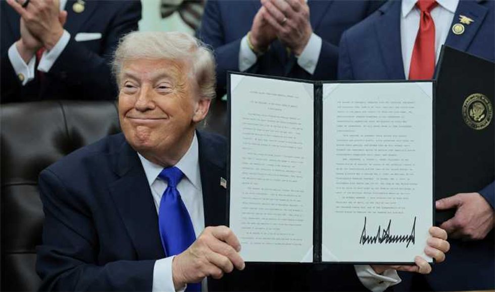 Ex-Trump lawyer’s letter exposes pardon push for convicted sex traffickers: legal expert