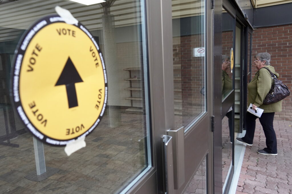 Alberta voters reject a move toward independence in referendum backing Canadian unity