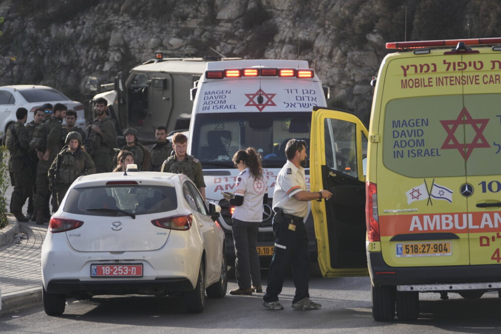 Israel orders closure of West Bank after soldiers kill 2 men behind an alleged attack