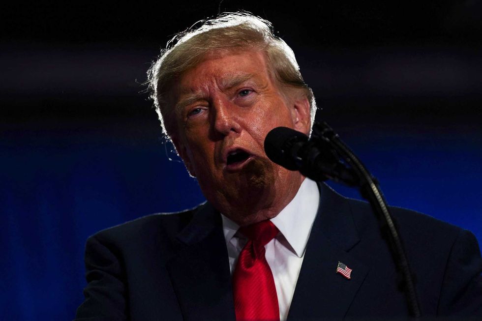 Trump admits he may move White House press reporters in bizarre morning swimming pool rant