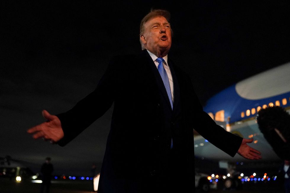 'Something is off': Trump baffles with bizarre gaffe during South Carolina rally