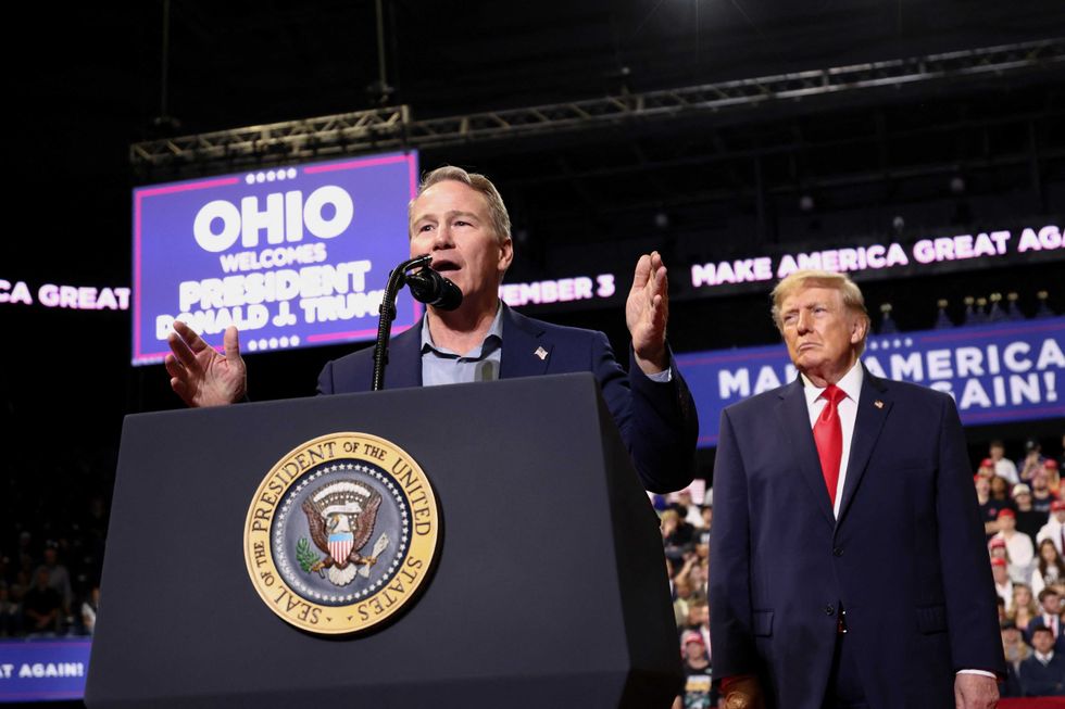 Trump buried in mockery for ogling male senator's rear end: 'Nothing unusual about this'
