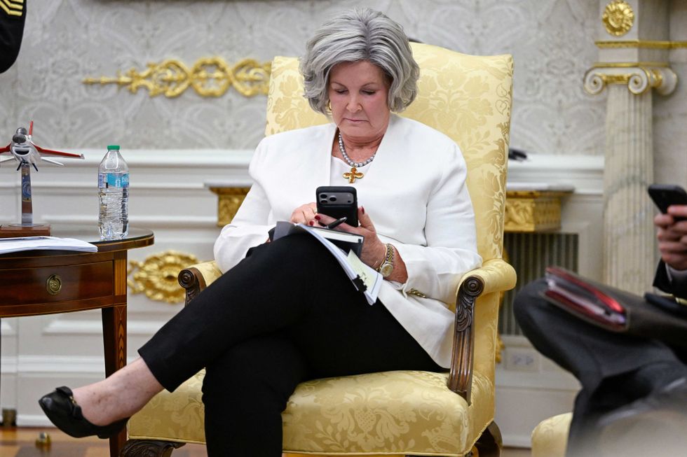 'Tapped' phone claim collapses as report exposes White House spin on Susie Wiles call logs